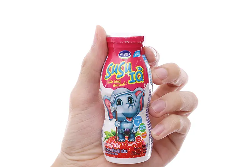 Sữa chua uống Susu dâu lọ 80ml - lốc 6 lọ